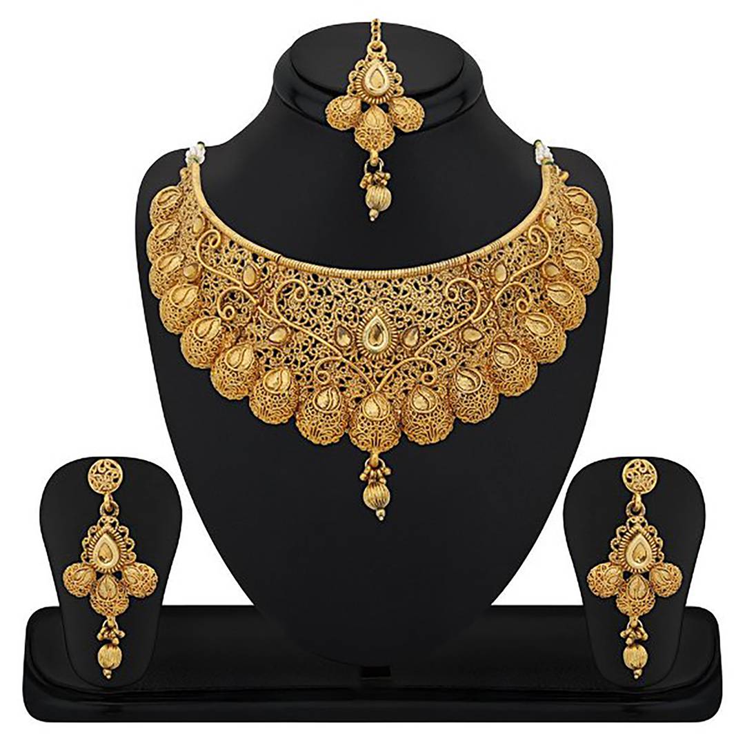 Sukkhi Traditional Gold Plated Kundan Choker Necklace Set For Women