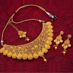 Sukkhi Traditional Gold Plated Kundan Choker Necklace Set For Women
