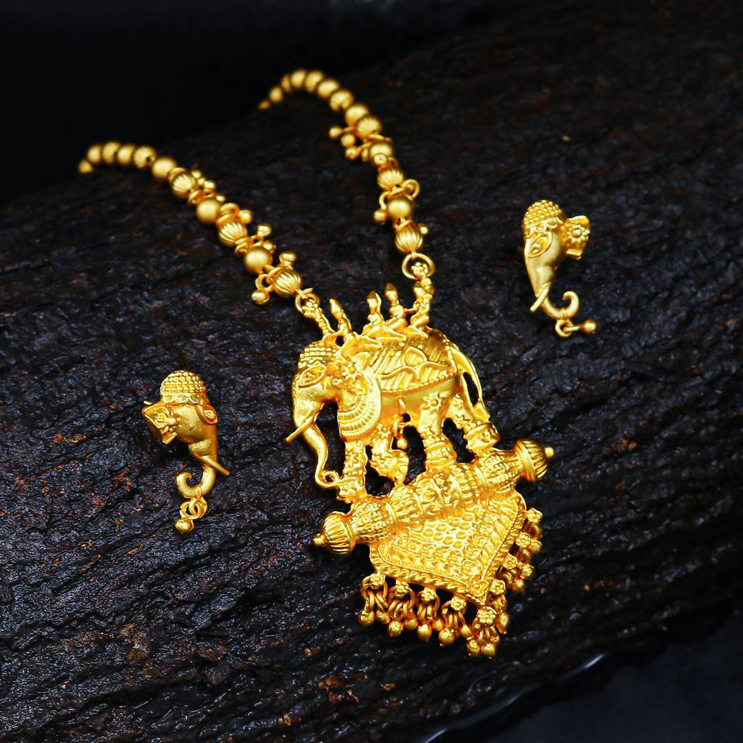 Sukkhi Bahubali Matte Finished Gold Plated Necklace Set For Women