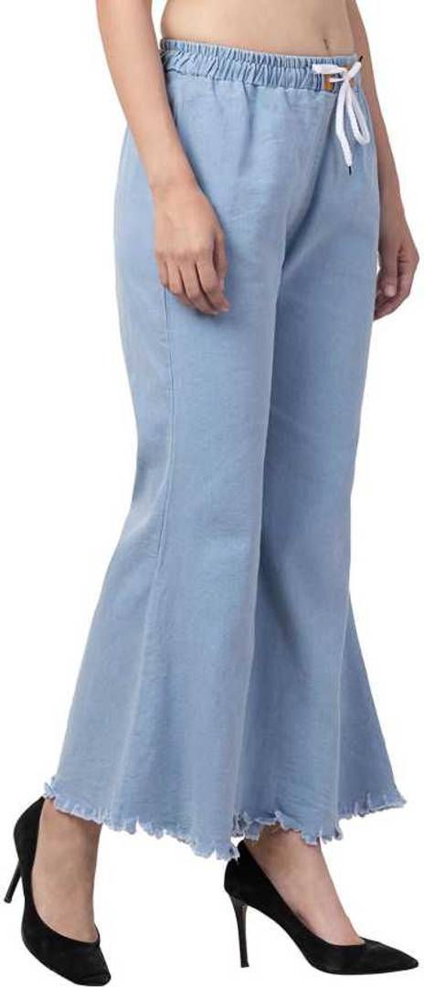 Women's Stylish Blue Solid Denim Mid-Rise Jeans