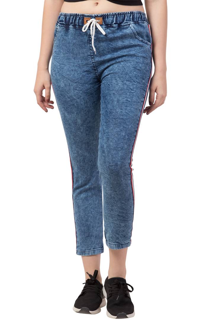 Women's Stylish Blue Solid Denim Mid-Rise Jeans