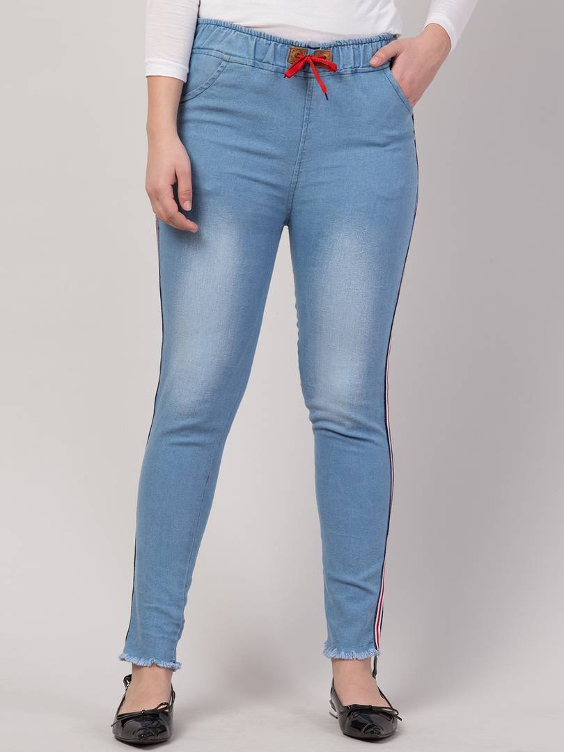 Women's Stylish Blue Faded Denim Mid-Rise Jeans