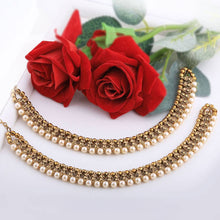 Load image into Gallery viewer, Antique Golden Kundan Anklet For Women