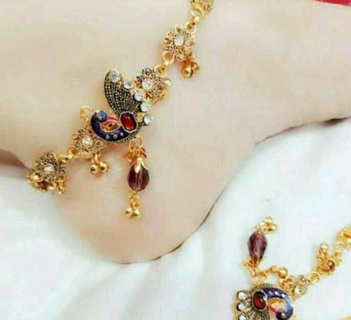 Latest Beautiful Alloy Gold Plated Anklets