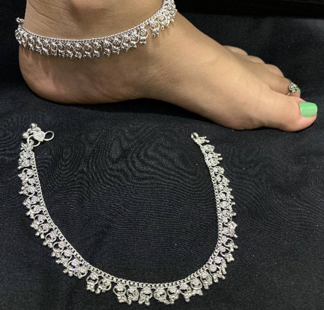 Latest Beautiful Alloy Silver Plated Anklets