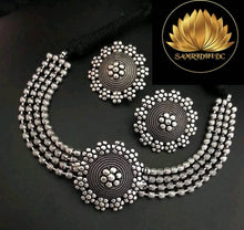 Load image into Gallery viewer, Women&#39;s Designer Necklace Set