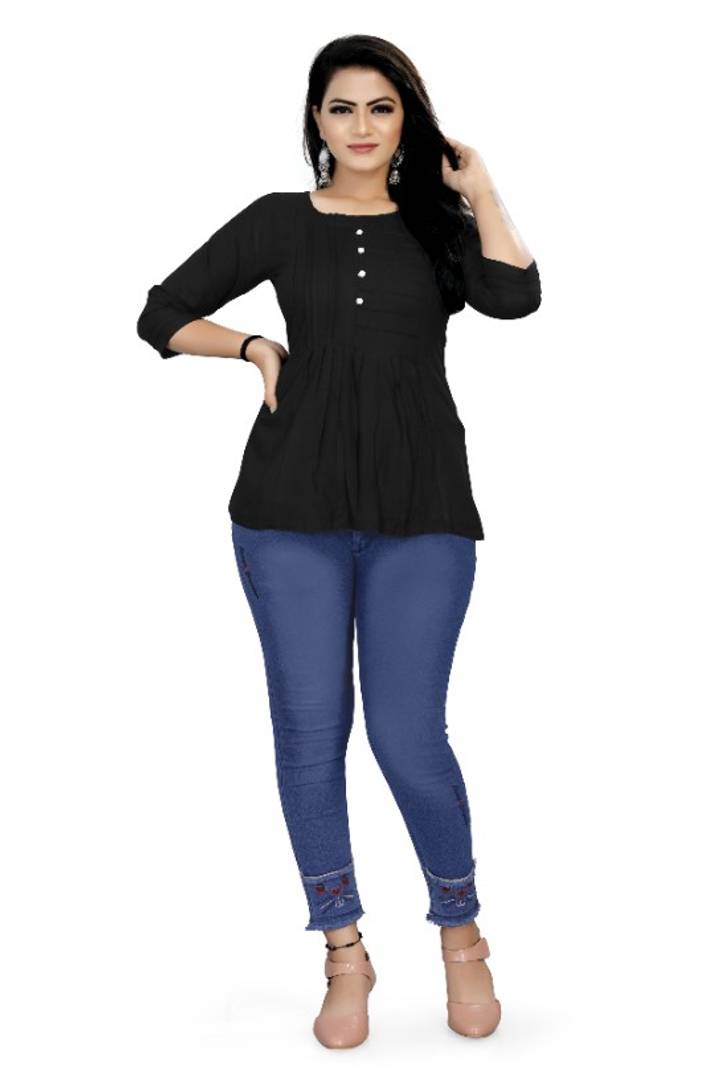 Stylish Rayon Solid 3/4 Sleeves Tunic Top For Women