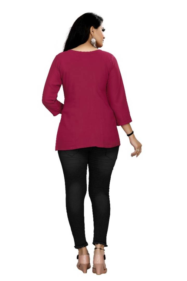 Stylish Rayon Solid 3/4 Sleeves Tunic Top For Women