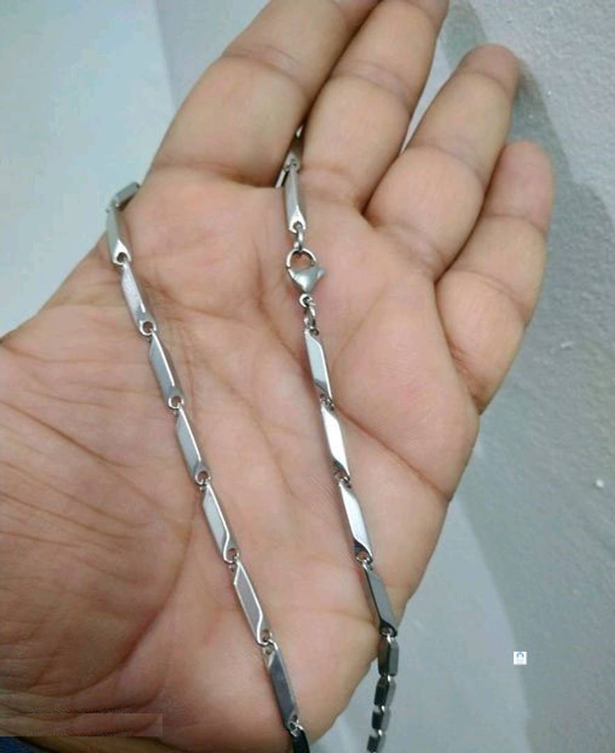 TRENDY ELEGANT SILVER CHAIN