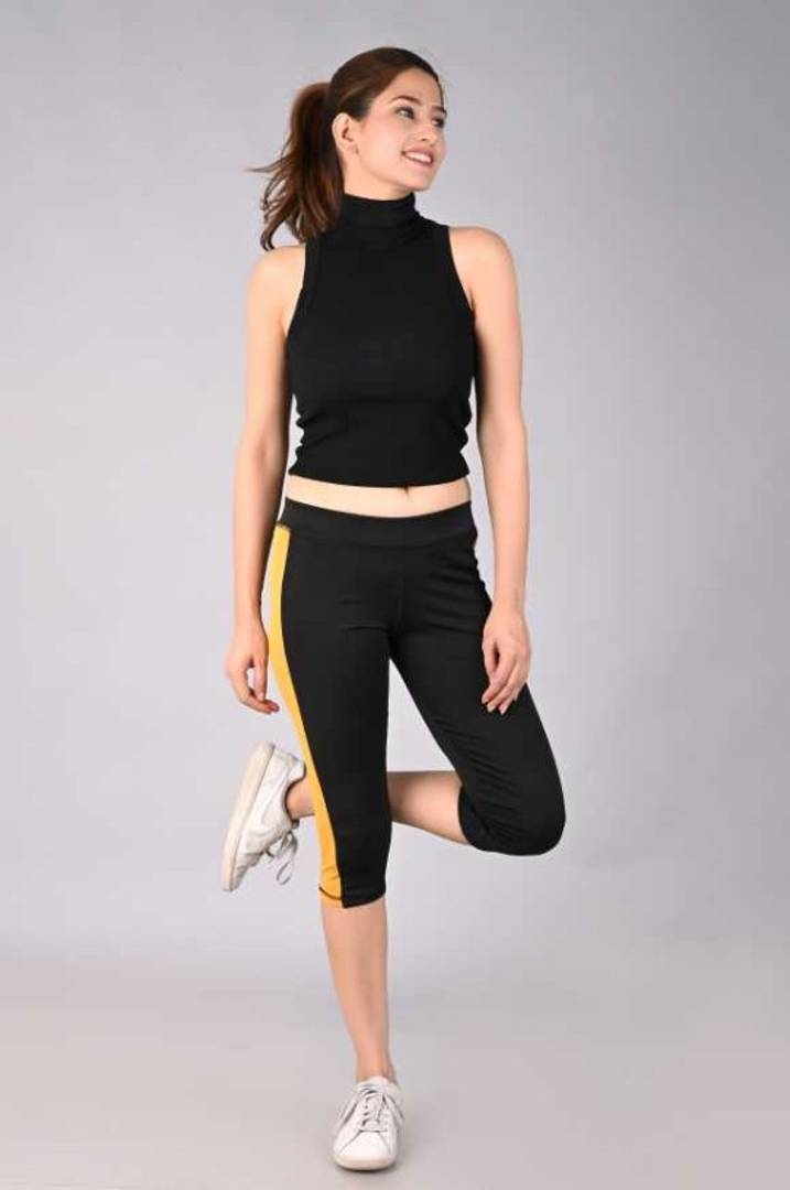 Yoga & Gym Women Black Capri