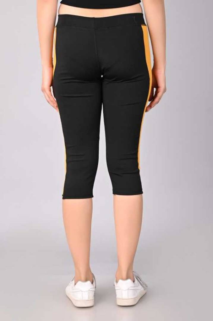 Yoga & Gym Women Black Capri