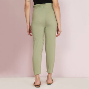 Lycra Green Skinny Fit Women Trouser