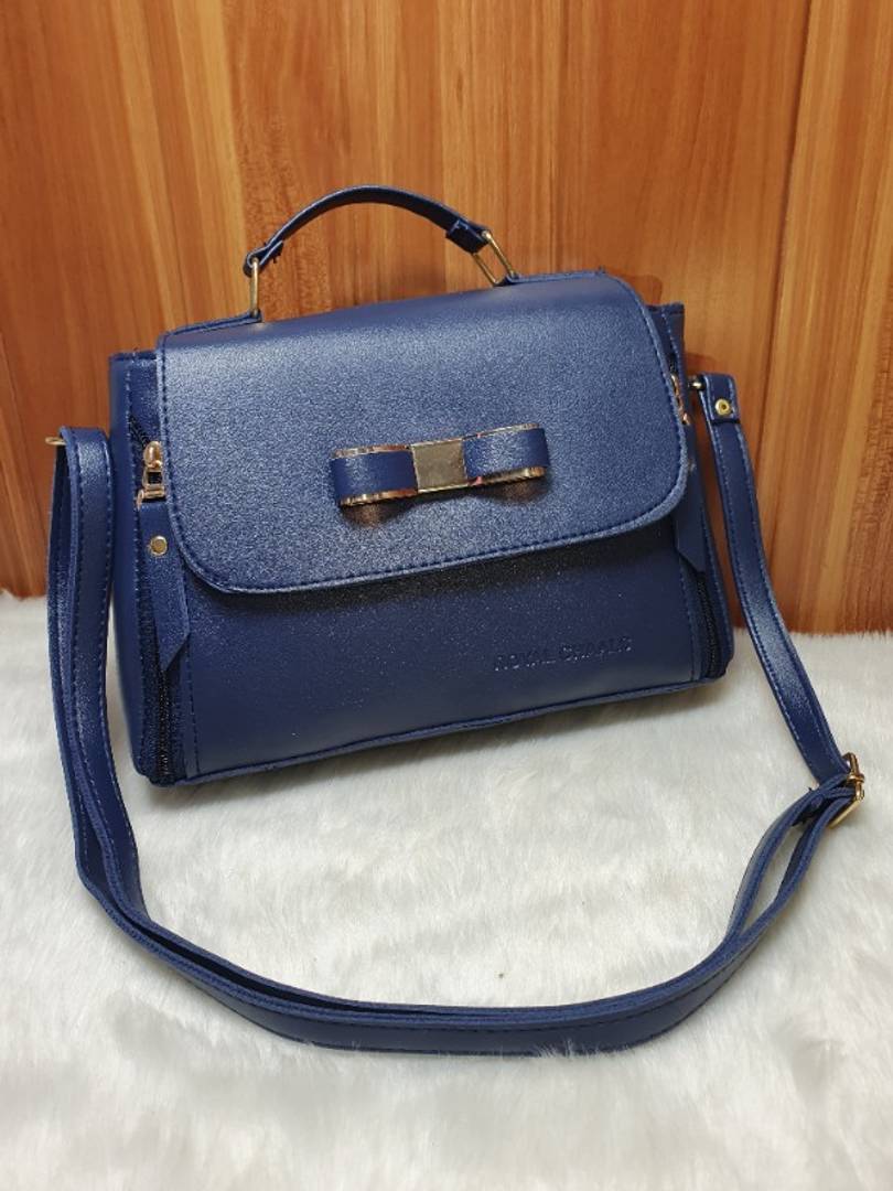 ROYAL SLING BAG