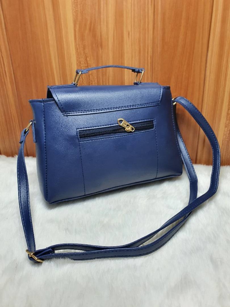 ROYAL SLING BAG