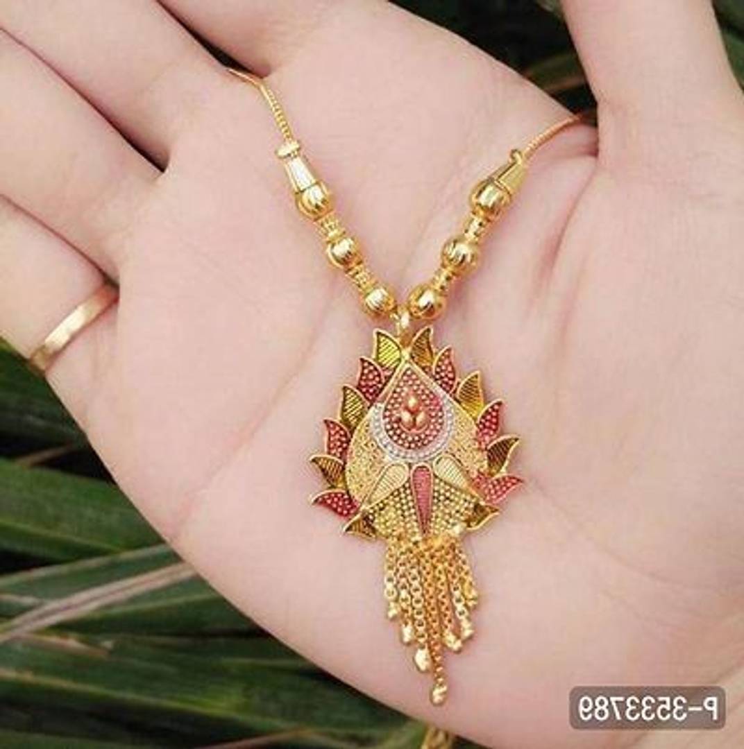 Fancy stylish womens necklace