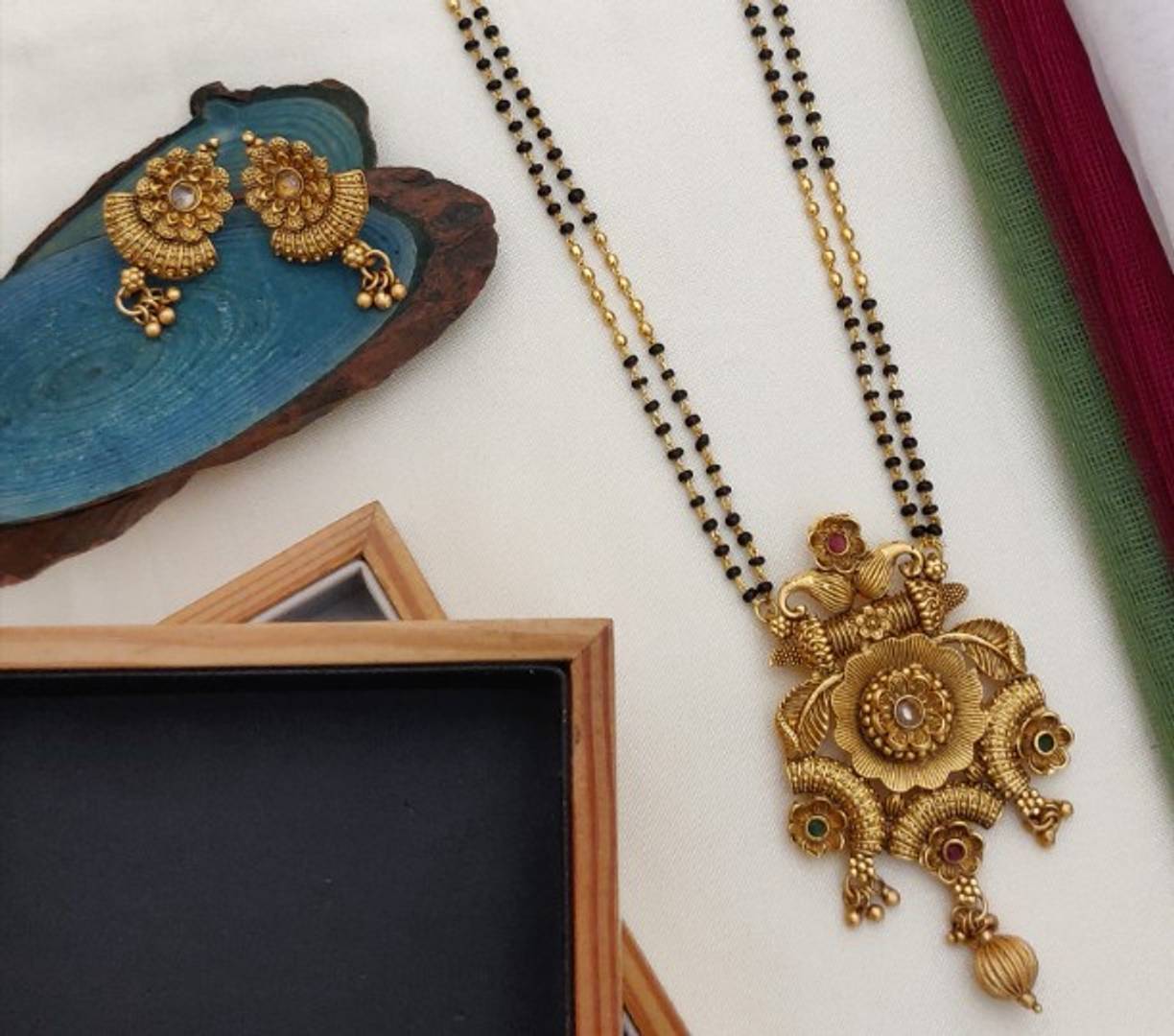 copper gold plated Mangalsutra with earring for women