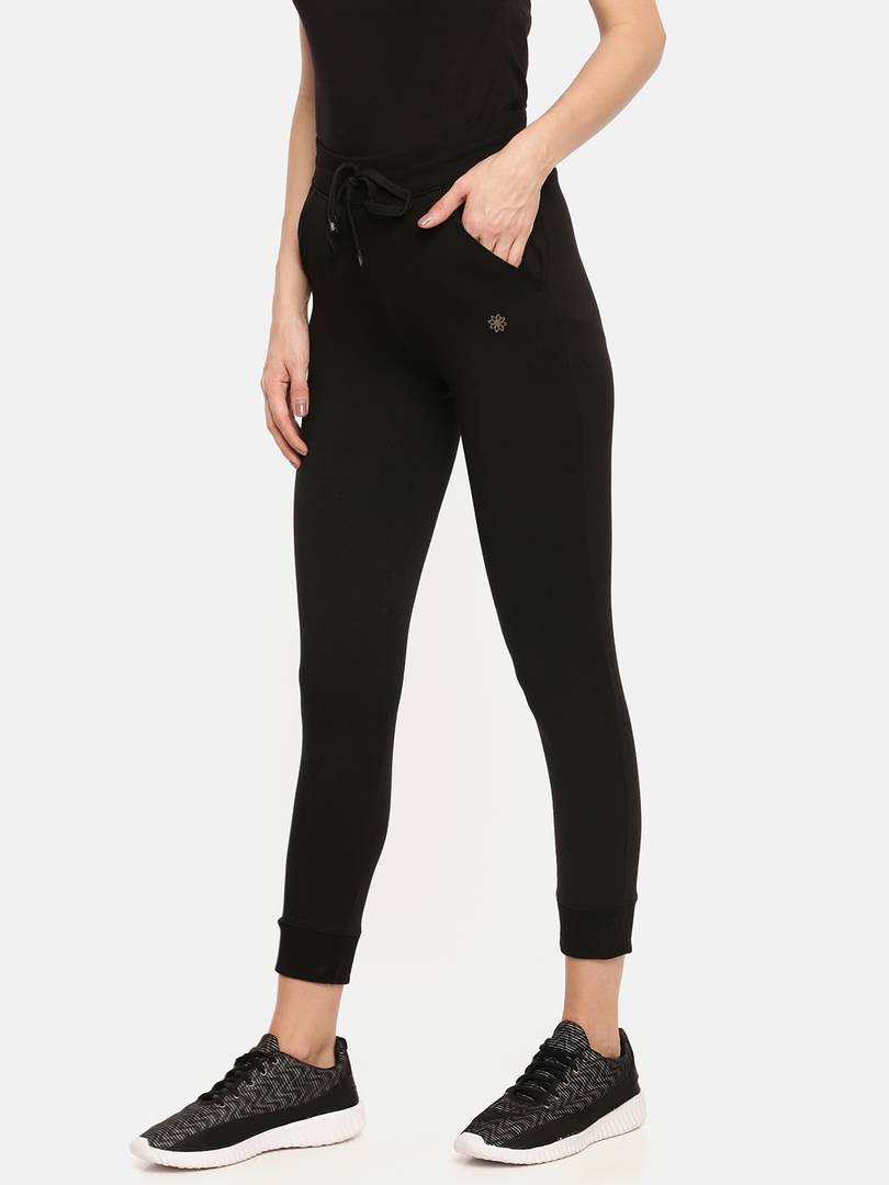 Elegant Black Cotton Self Pattern Track Pant For Women