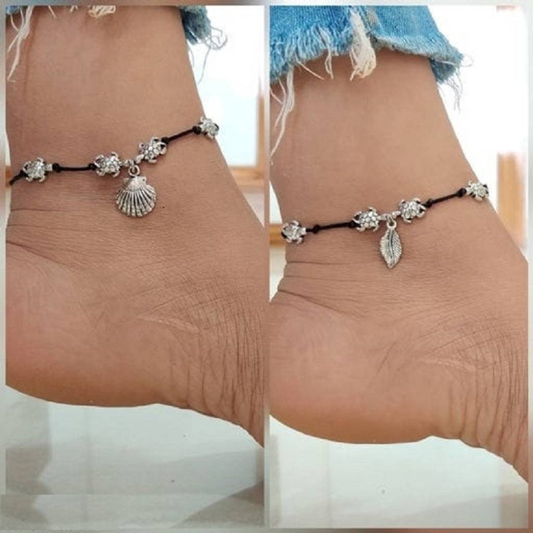 TRENDY SIZZLING WOMEN ANKLET