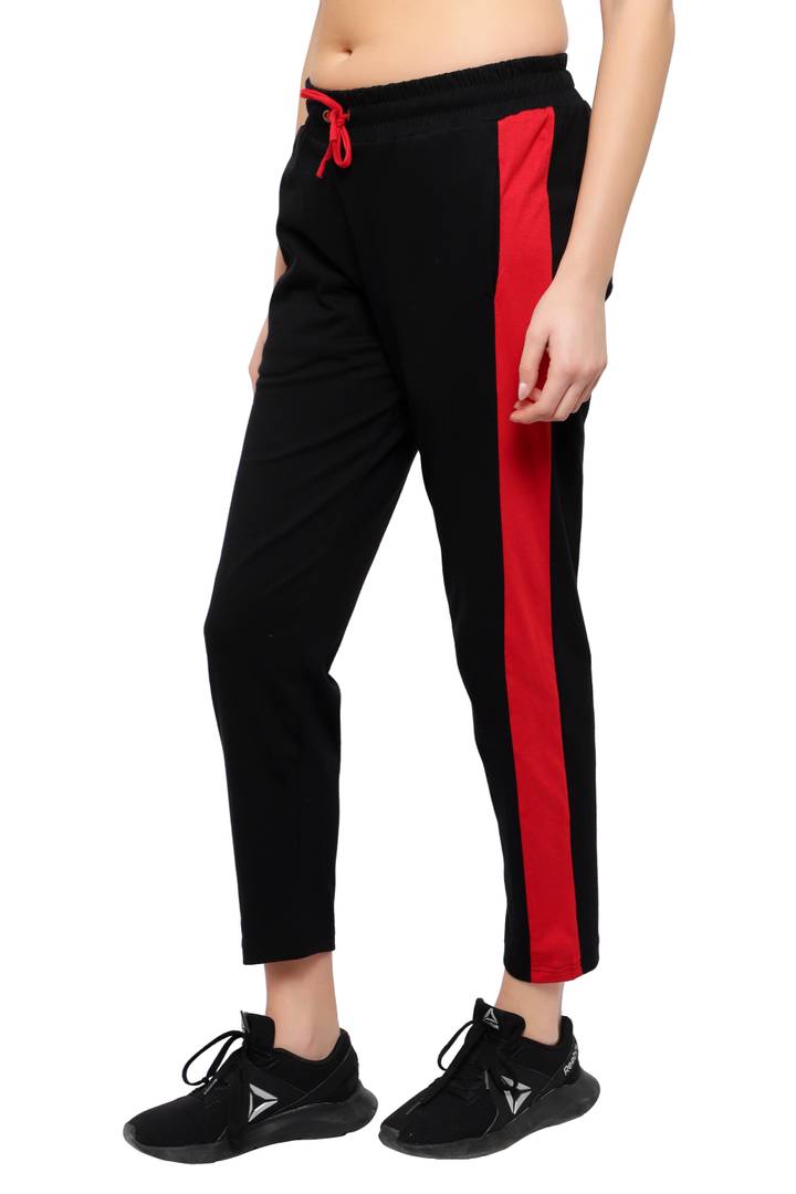 Stylish Cotton Black Solid Track Pant For Women