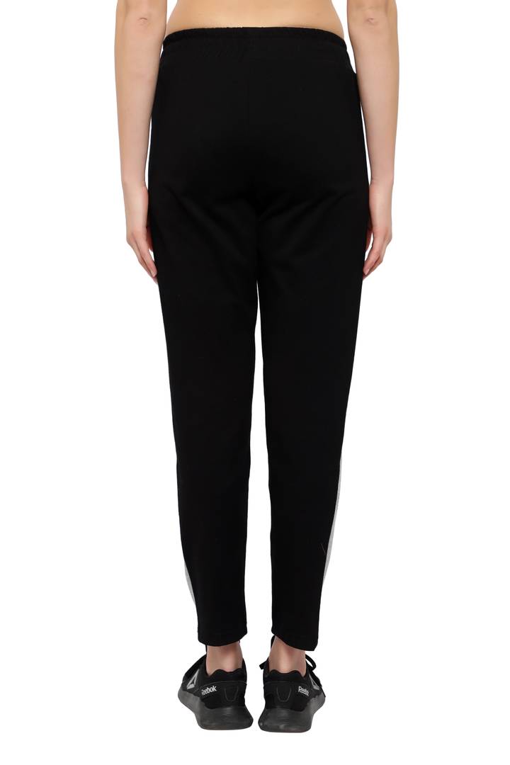 Stylish Cotton Black Solid Track Pant For Women