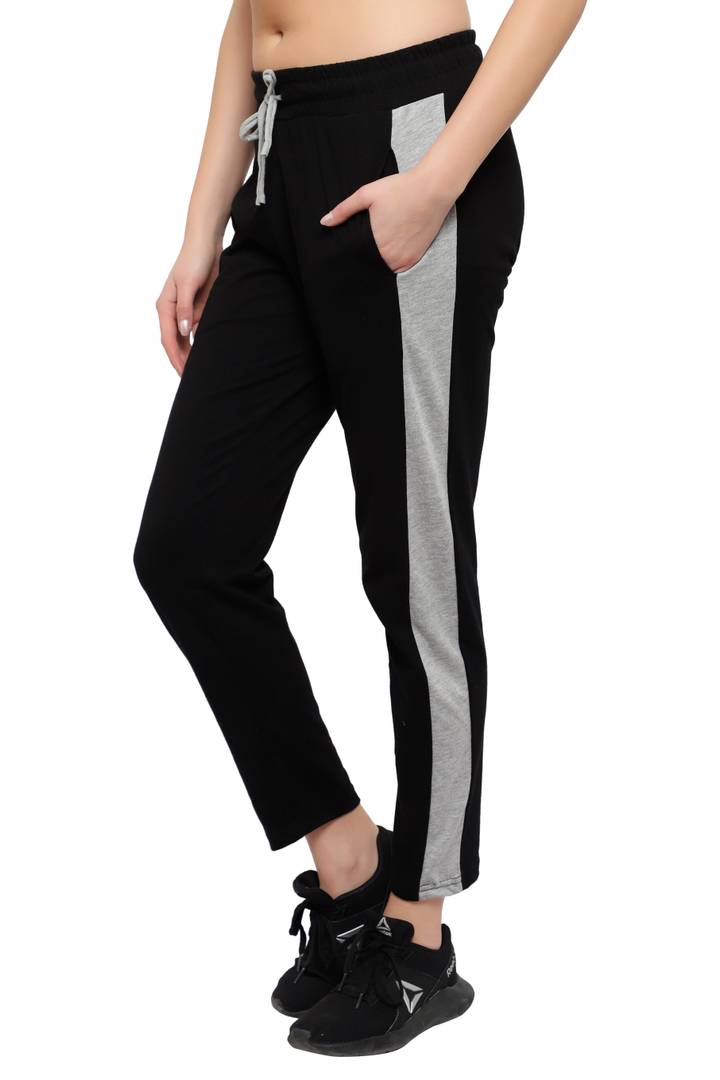 Stylish Cotton Black Solid Track Pant For Women