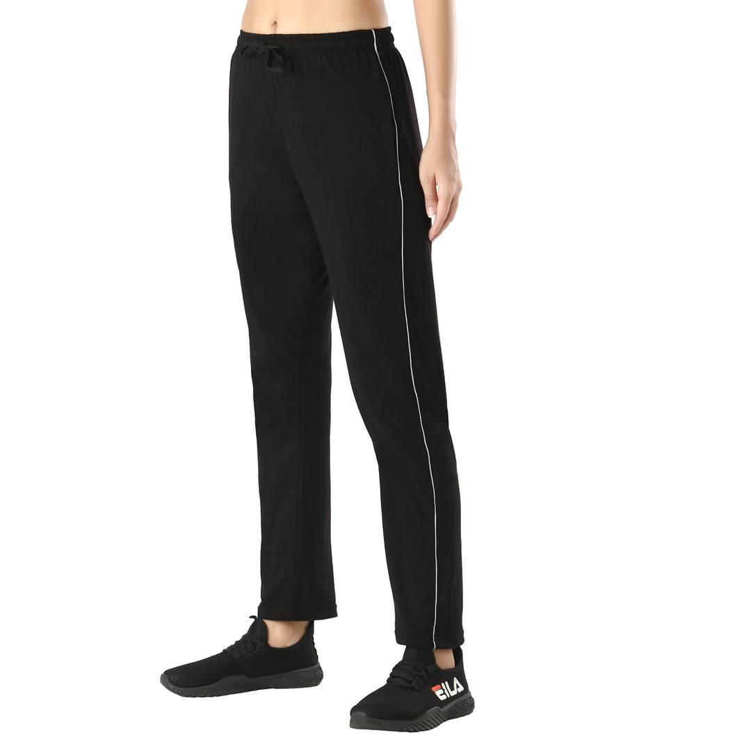 Stylish Black Cotton Solid Track Pant For Women