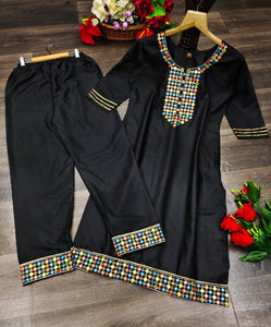 Elegant Black Cotton Flex Mirror Embroidered Kurta with Pant Set For Women
