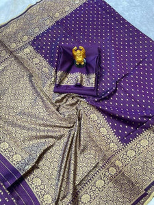 Stunning Kanjeevaram Saree In Solid Body With Gold Border &amp; Intricate Zari Detailing With Blouse Piece