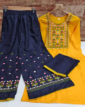 Load image into Gallery viewer, WOMEN KURTI, BOTTEM WEAR WITH DUPATTA