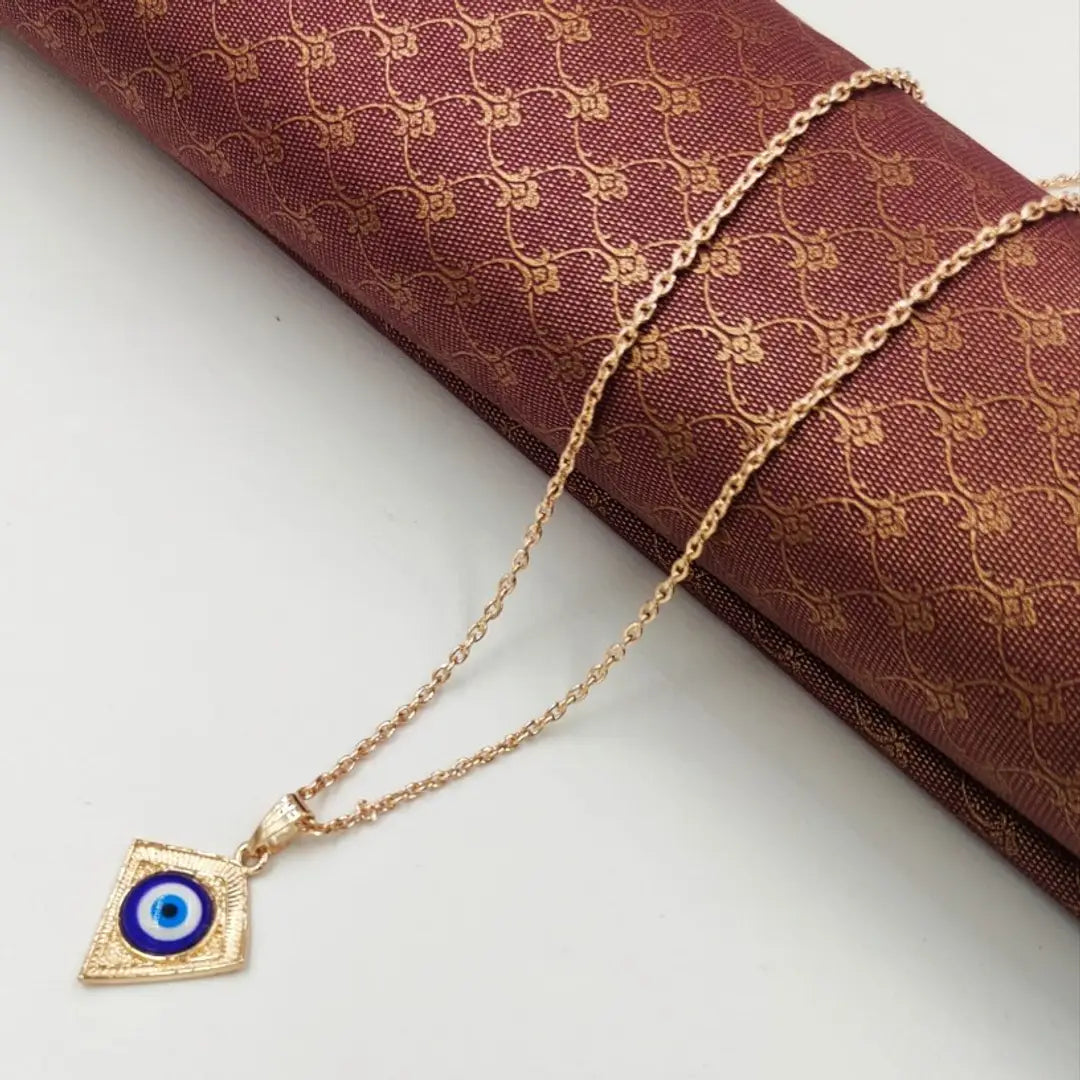 Alluring Alloy Evil Eye Pendant In Chain For Women