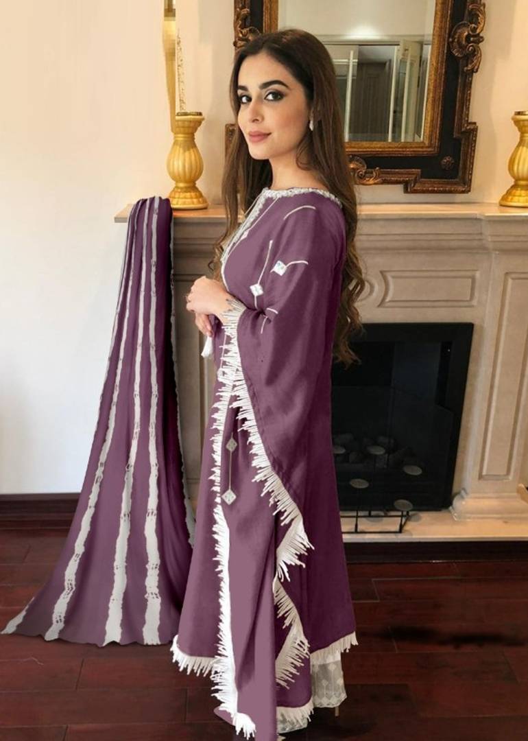 Women Rayon Embroidery Kaftan Kurta