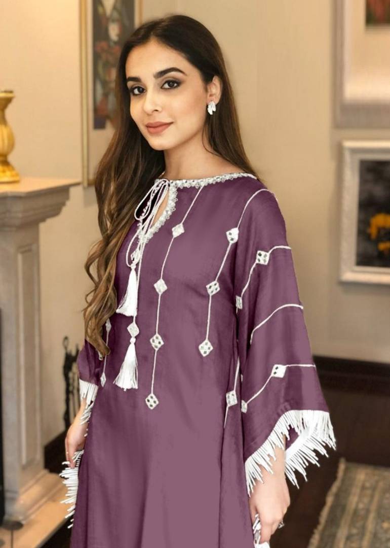 Women Rayon Embroidery Kaftan Kurta