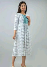 Load image into Gallery viewer, Stylish Fancy Rayon Printed Three-Quarter Sleeves Kurti For Women