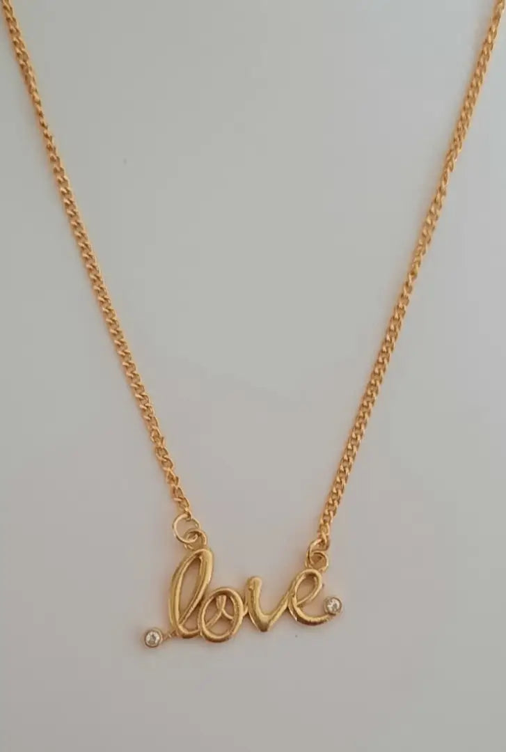 Gold plated beautiful chain pendant for someone who love