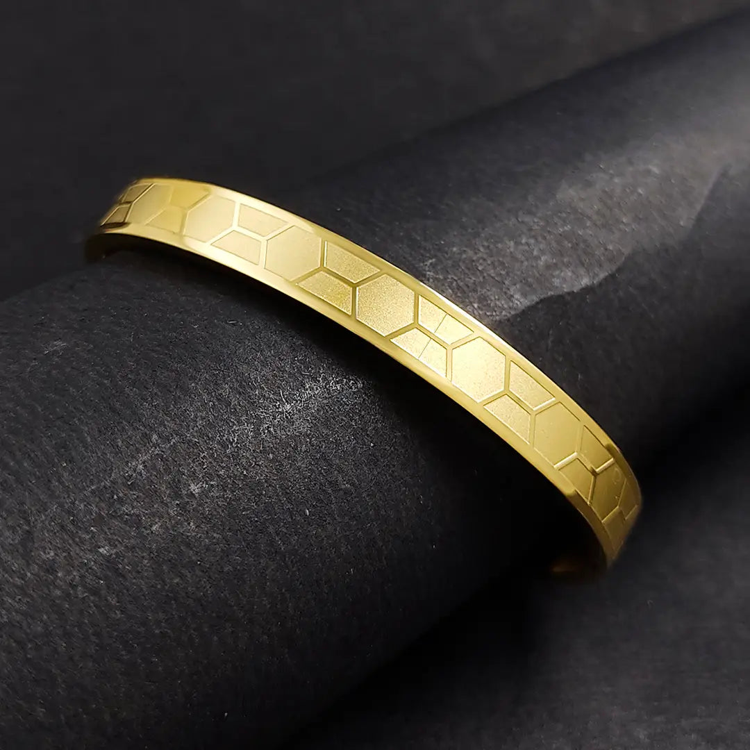 High Polished Stainless Steel Designer Gold Plated Kada for Unisex