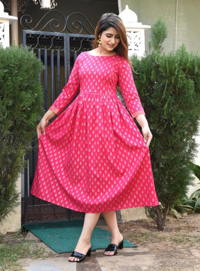 Exclusive Printed Rayon Feeding Kurtis