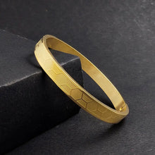 Load image into Gallery viewer, High Polished Stainless Steel Designer Gold Plated Kada for Unisex