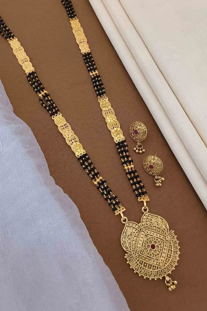 New Stylish Women Mangalsutra Set