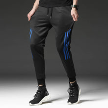 Load image into Gallery viewer, Men&#39;s Black Polyester Self Pattern Slim Fit Regular Track Pants