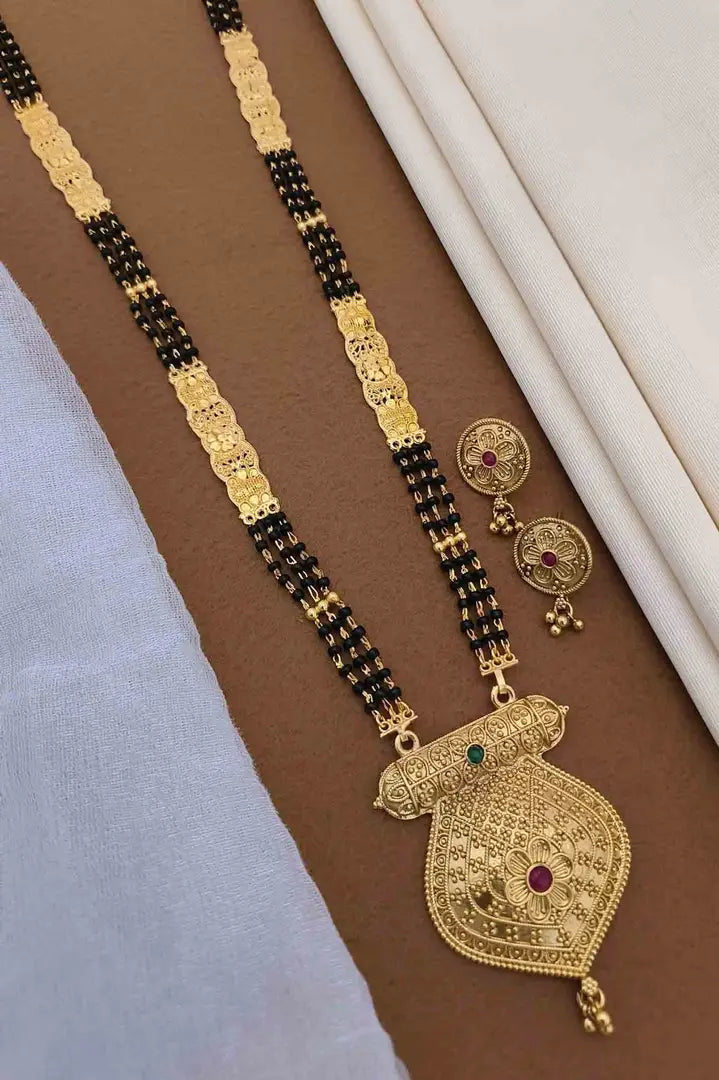 New Stylish Women Mangalsutra Set